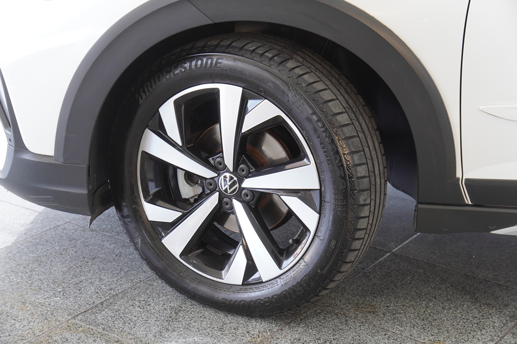 NIVUS 1.0 200 TSI TOTAL FLEX HIGHLINE AUTOMÁTICO4