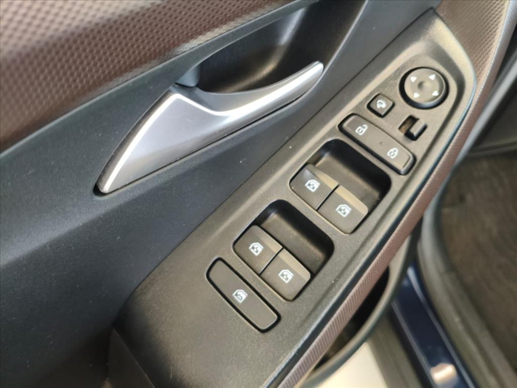 Hyundai-CRETA-1.0 TGDI FLEX PLATINUM AUTOMÁTICO