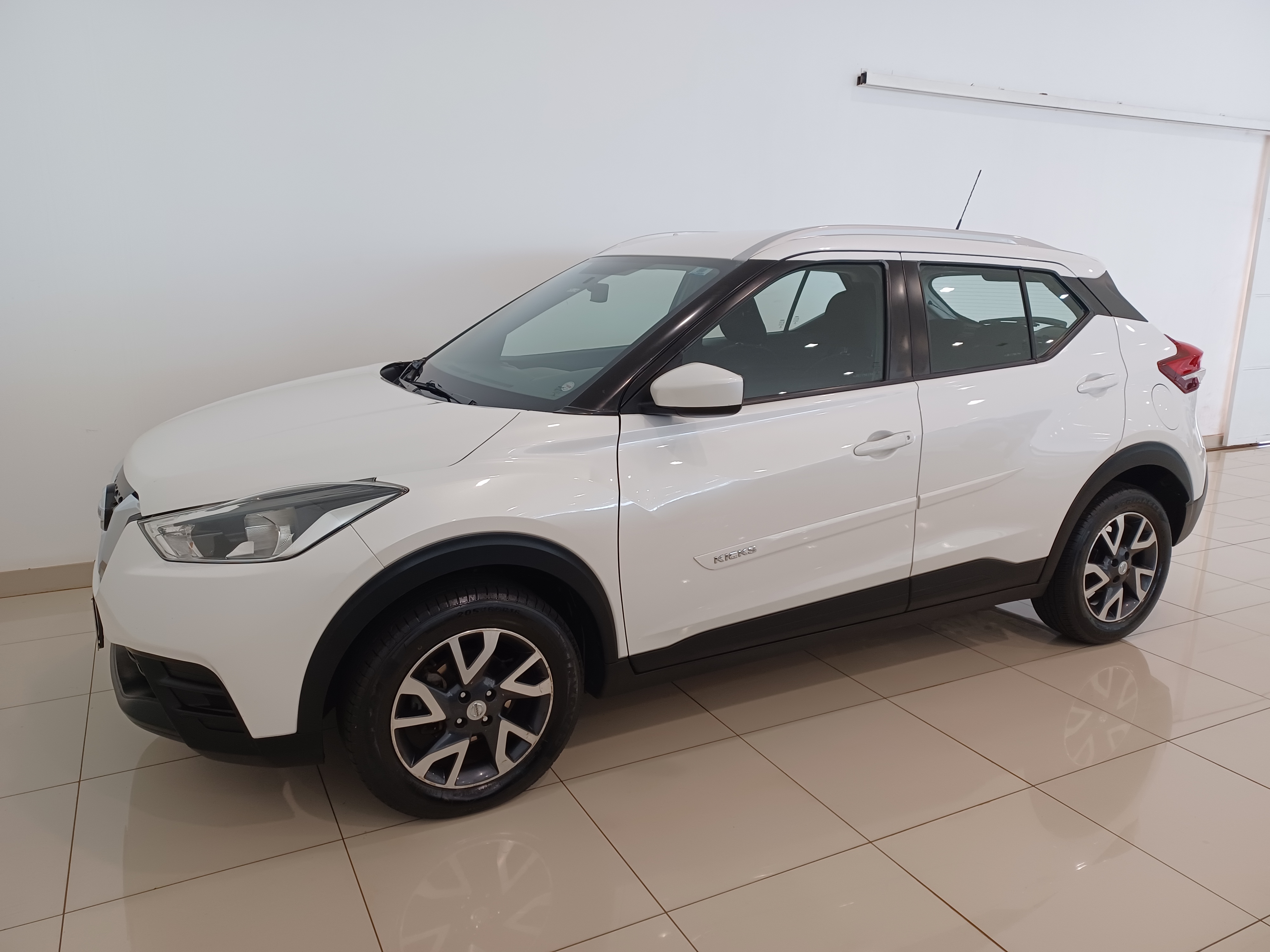 Nissan-KICKS-1.6 16V FLEXSTART S 4P XTRONIC
