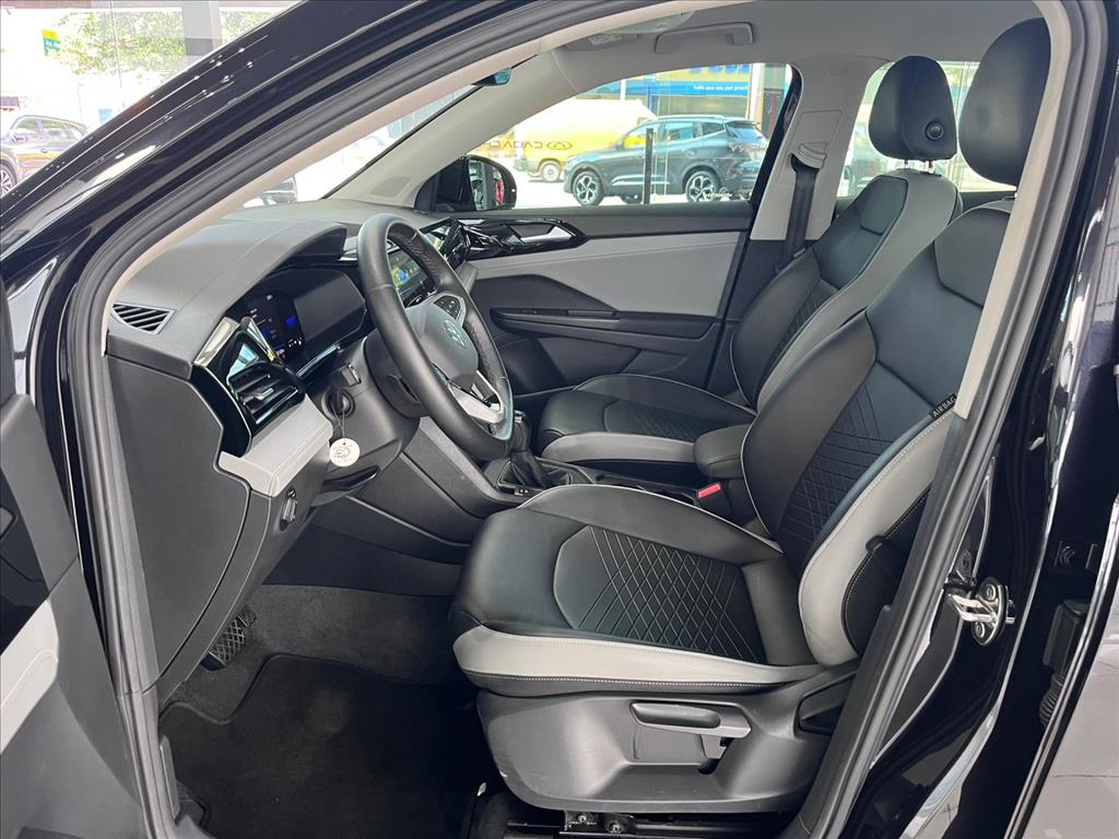 VW - Volkswagen-TAOS-1.4 250 TSI TOTAL FLEX COMFORTLINE AUTOMÁTICO