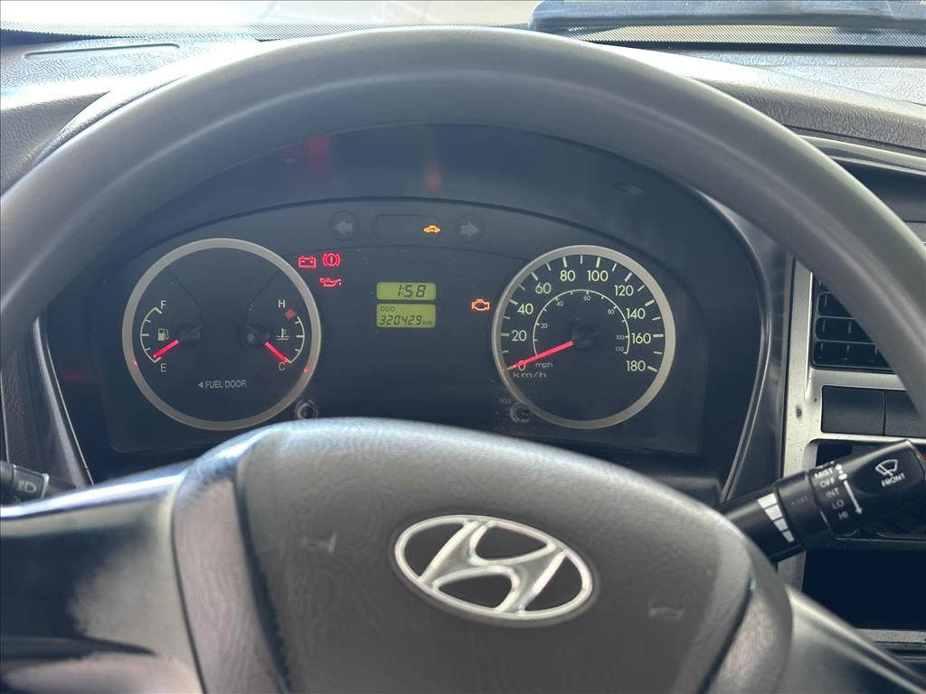 HR 2.5 LONGO SEM CAÇAMBA 4X2 16V 130CV TURBO INTERCOOLER DIESEL 2P MANUAL6