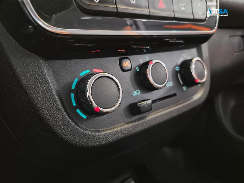 RENAULT KWID 1.0 12V SCE FLEX OUTSIDER MANUAL
