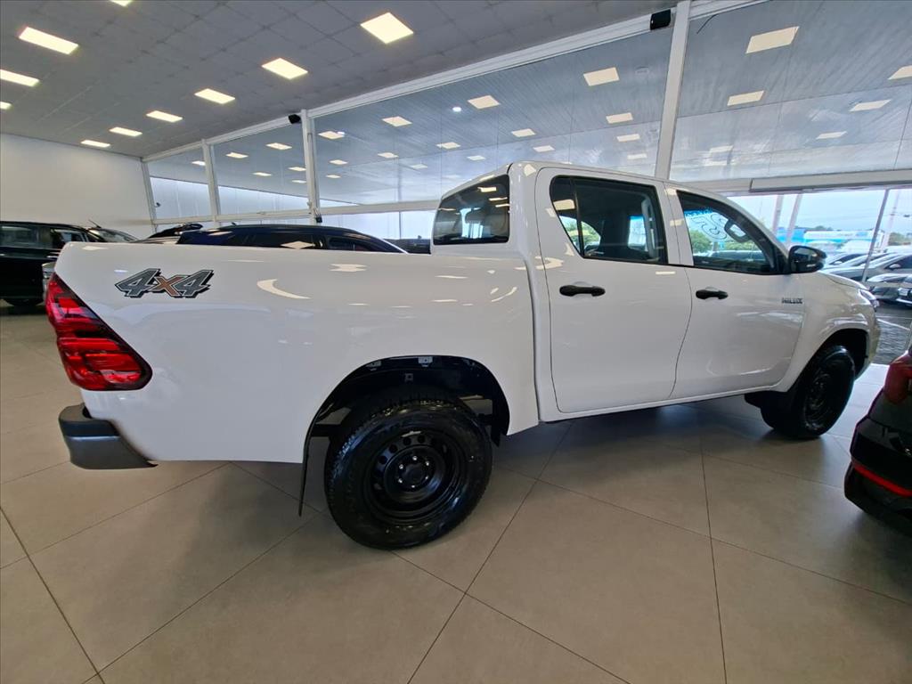 HILUX 2.8 D-4D TURBO DIESEL CD POWER PACK 4X4 AUTOMÁTICO4