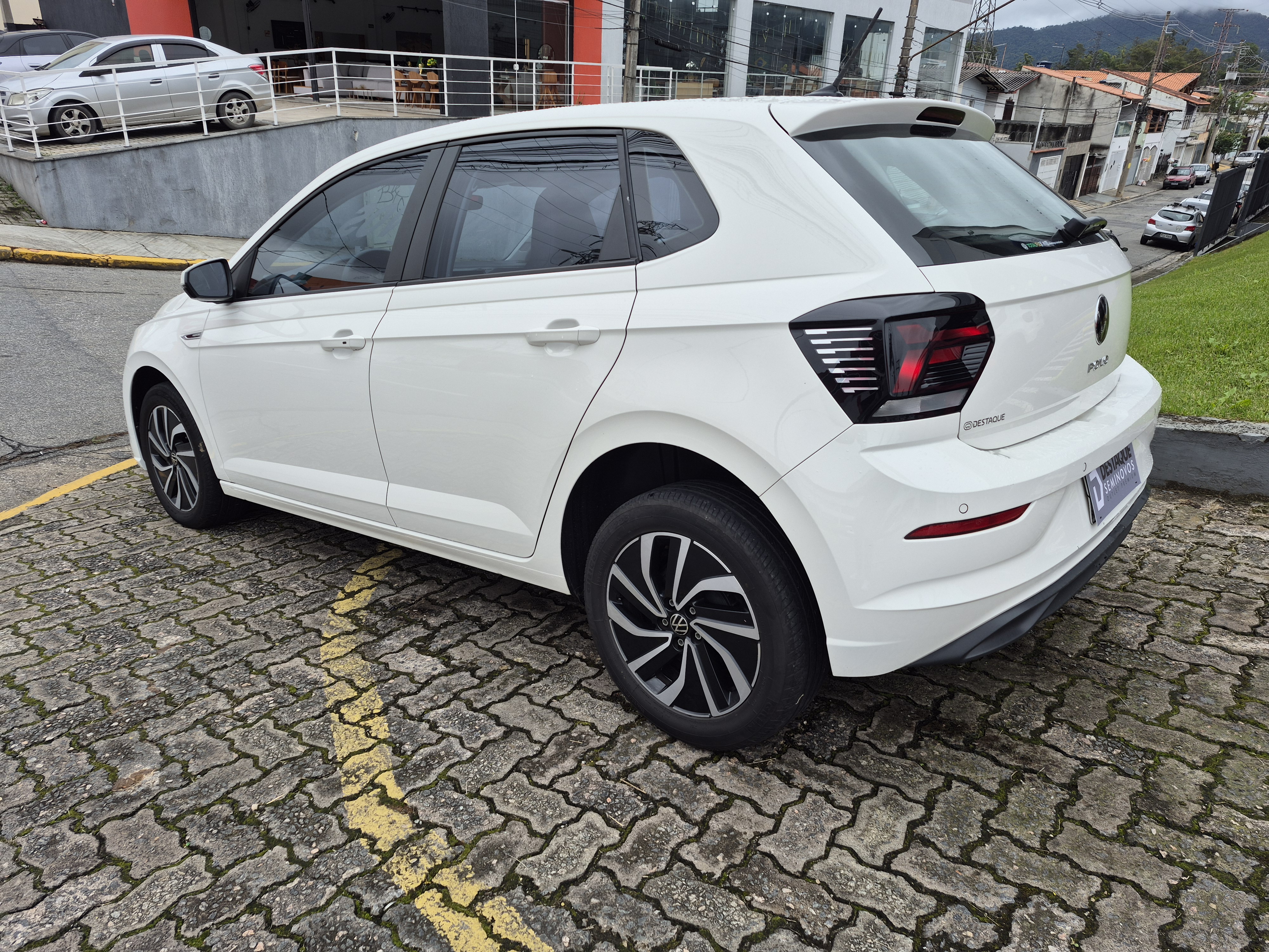 Foto ilustrativa do carro