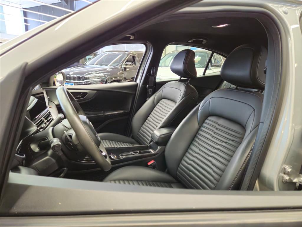 FASTBACK 1.0 TURBO 200 FLEX CVT7