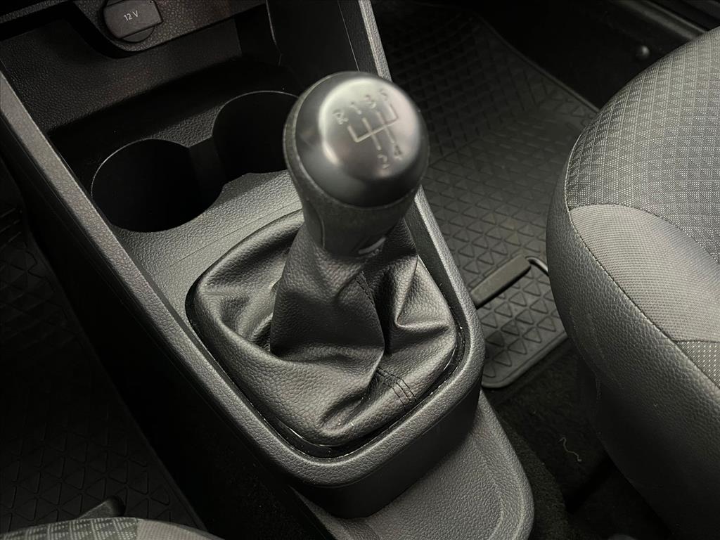 VOYAGE 1.0 12V MPI TOTALFLEX 4P MANUAL
