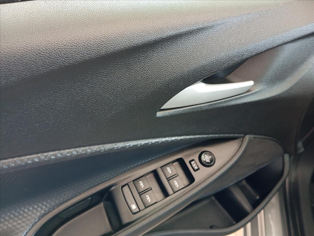 ONIX 1.0 TURBO FLEX LTZ AUTOMÁTICO11