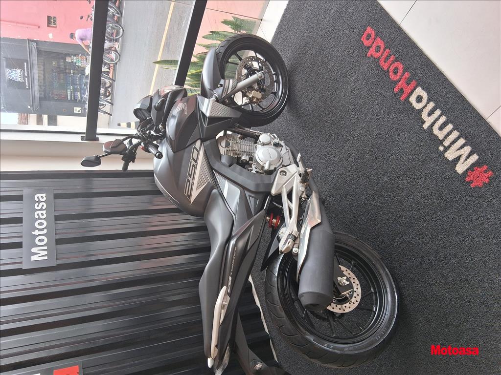 CB TWISTER ABS3