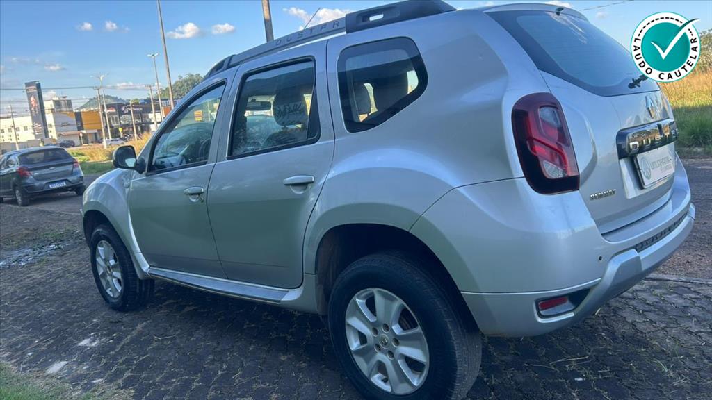 DUSTER 2.0 DYNAMIQUE 4X2 16V FLEX 4P AUTOMÁTICO3