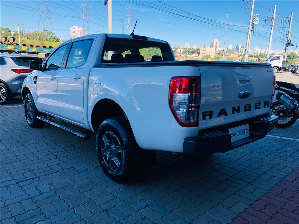 RANGER 2.2 XLS 4X2 CD 16V DIESEL 4P AUTOMÁTICO5