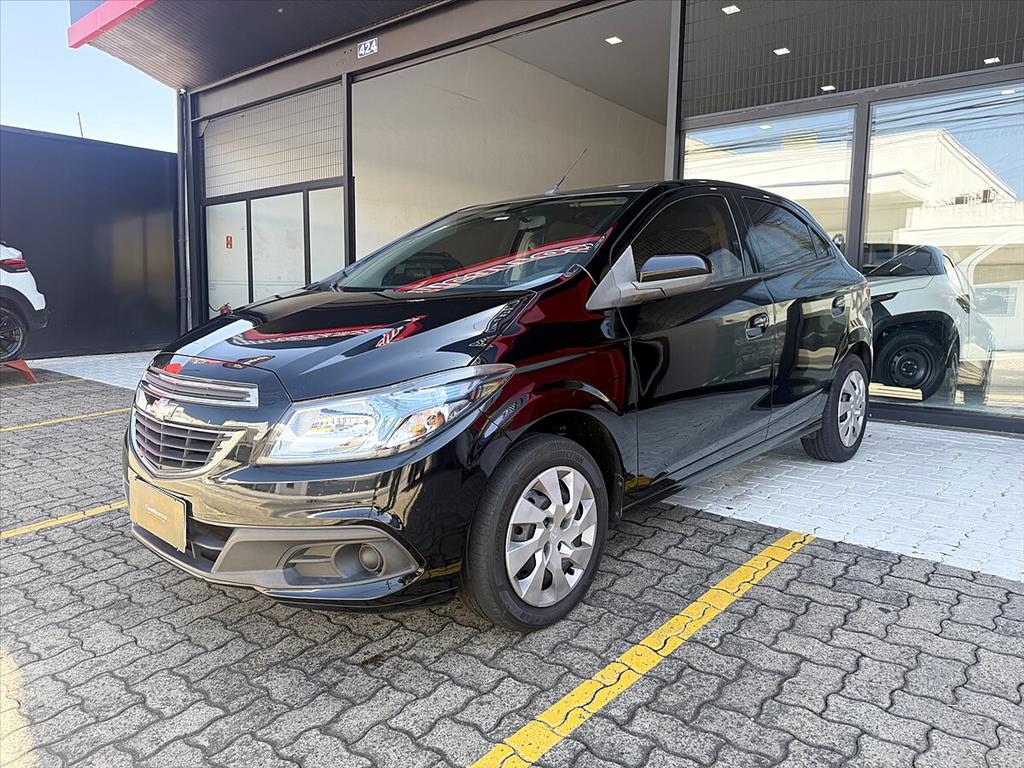 Chevrolet Onix - 1.4 MPFI LT 8V FLEX 4P MANUAL