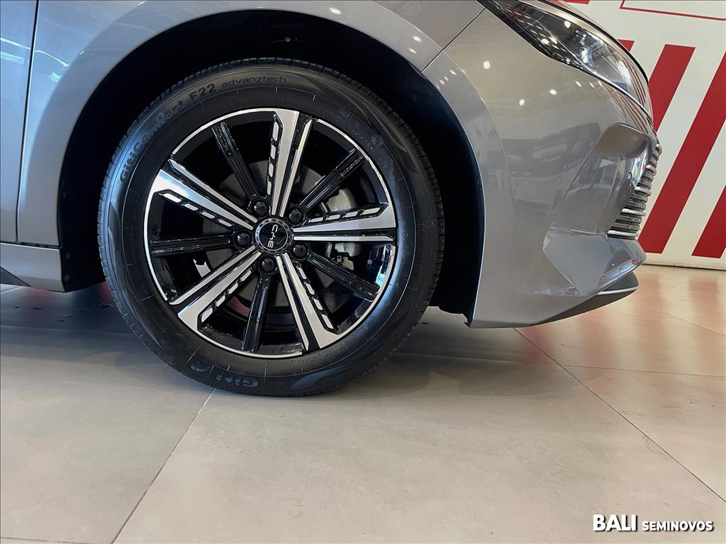 KING 1.5 DM-I PHEV GL AUTOMÁTICO6
