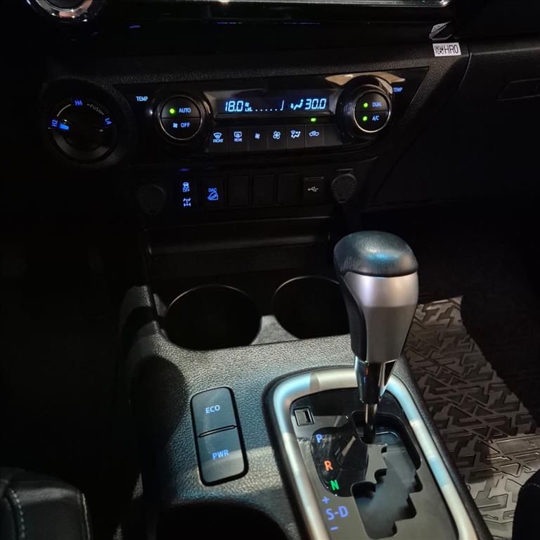 HILUX 2.8 D-4D TURBO DIESEL CD SRV 4X4 AUTOMÁTICO8