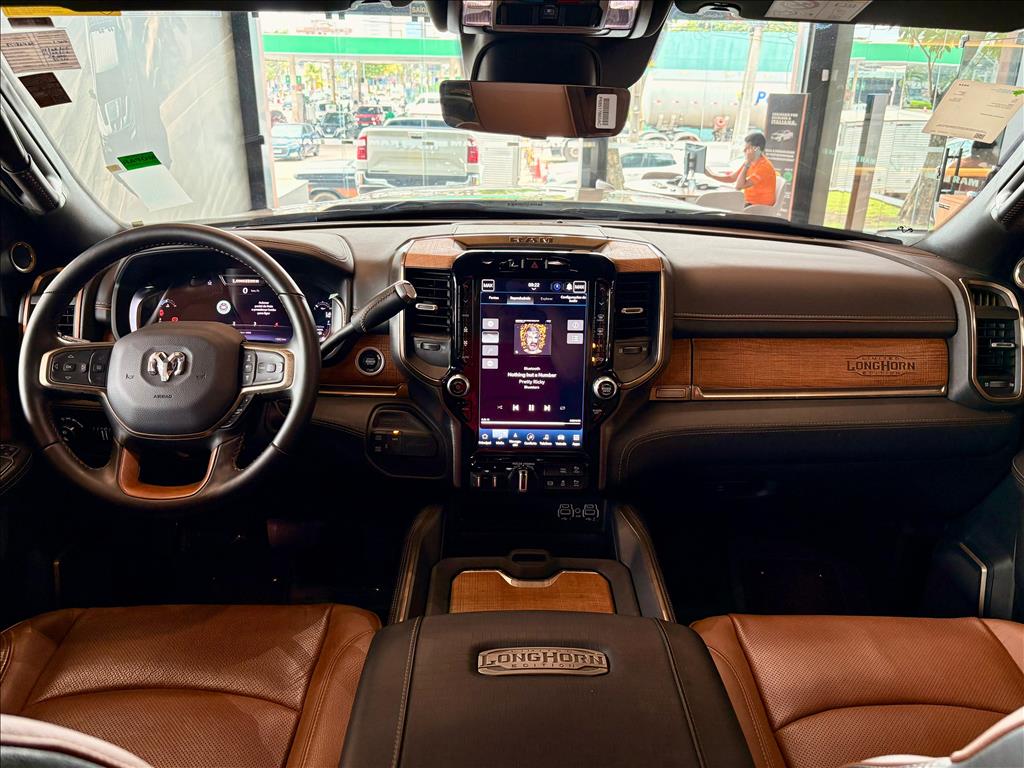 3500 6.7 I6 TURBO DIESEL LIMITED LONGHORN CD 4X4  AUTOMÁTICO5