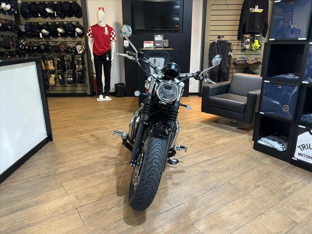 TRIUMPH-BONNEVILLE-SPEEDMASTER