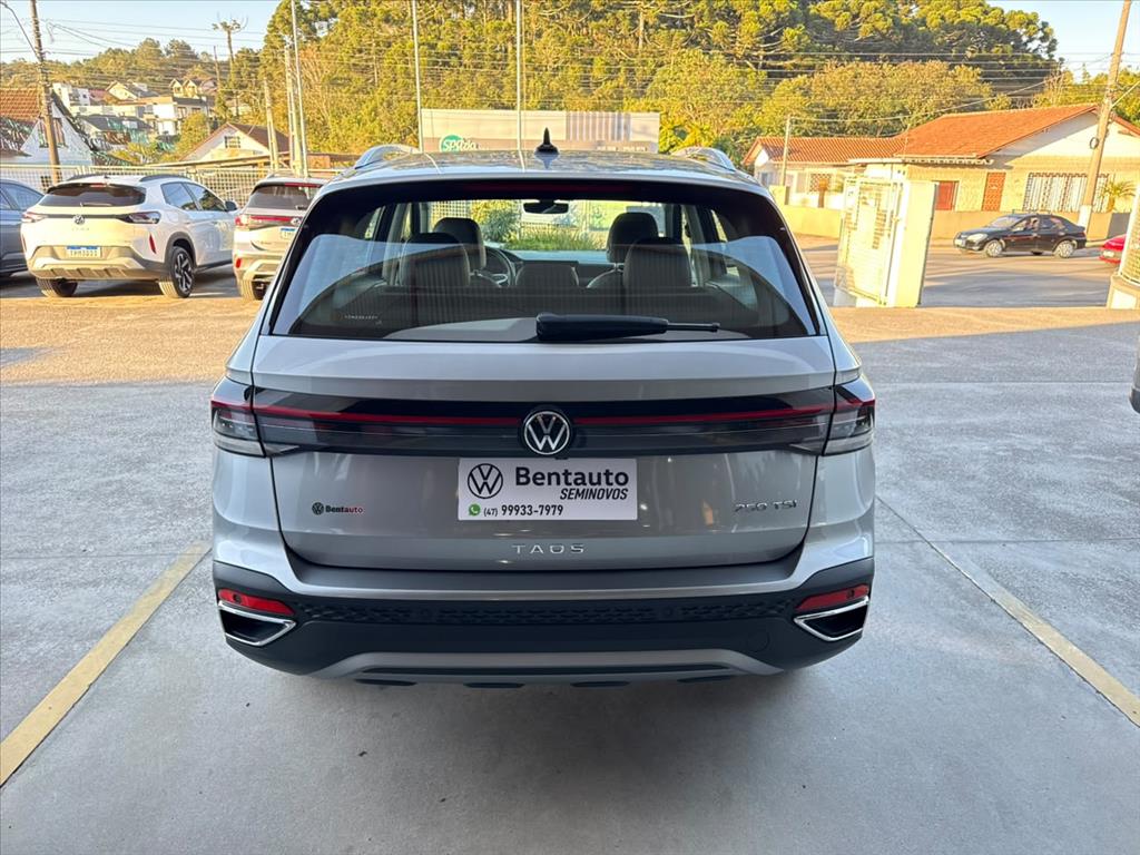 TAOS 1.4 250 TSI TOTAL FLEX HIGHLINE AUTOMÁTICO4