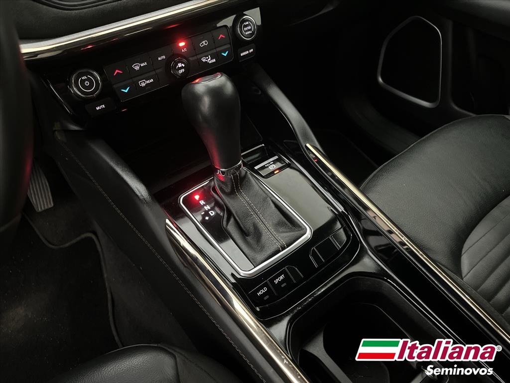 COMMANDER 1.3 T270 TURBO FLEX LIMITED AT611