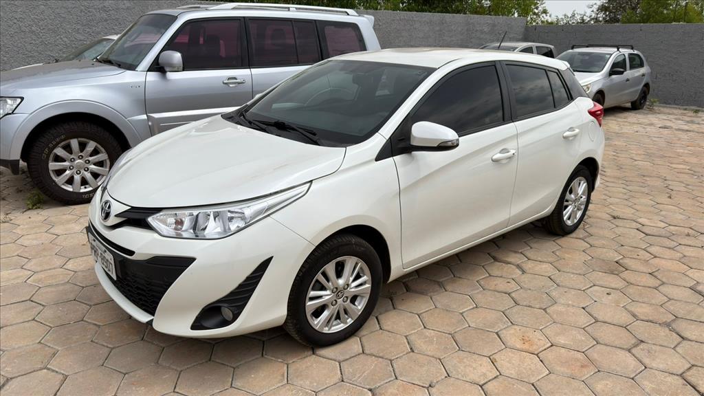 YARIS 1.3 16V FLEX XL PLUS TECH MULTIDRIVE YARIS 1.3 16V FLEX XL PLUS TECH MULTIDRIVE