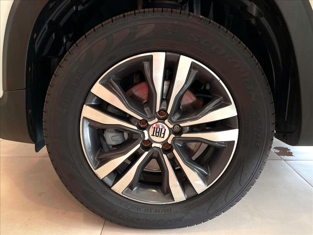 TORO 1.3 TURBO 270 FLEX FREEDOM AT68 TORO 1.3 TURBO 270 FLEX FREEDOM AT68