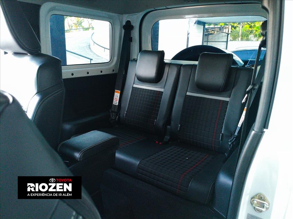 JIMNY 1.5 GASOLINA SIERRA 4STYLE 4X4  AUTOMÁTICO5