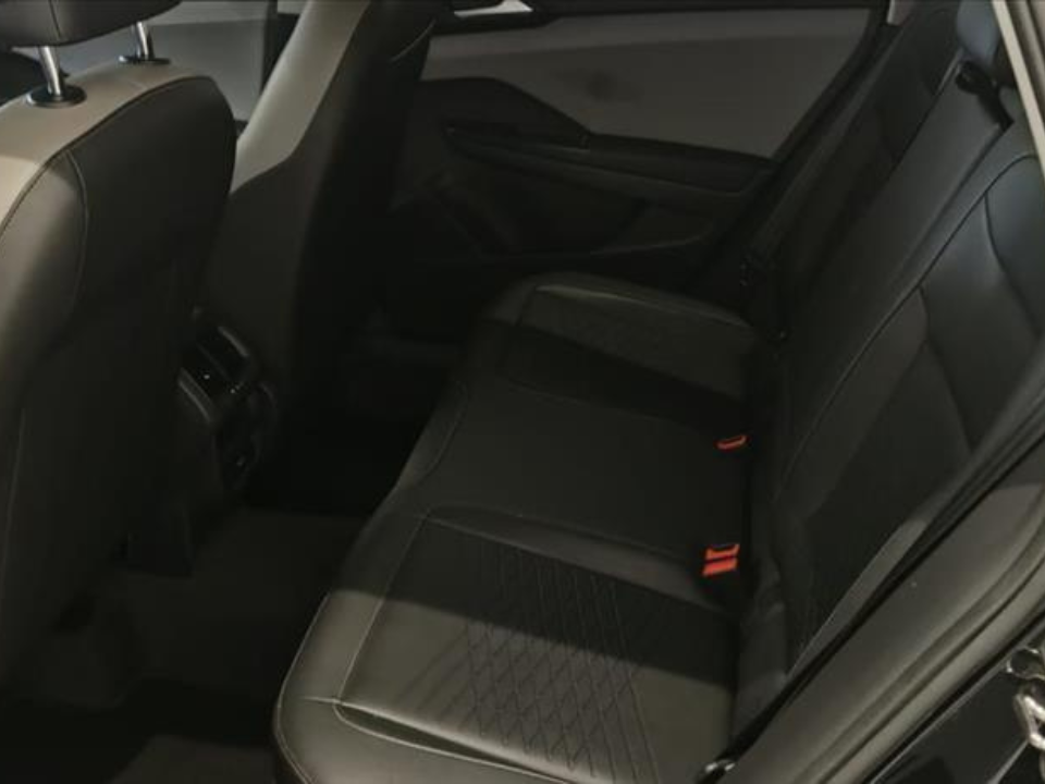 TAOS 1.4 250 TSI TOTAL FLEX COMFORTLINE AUTOMÁTICO13