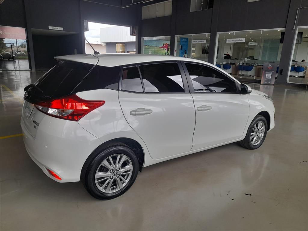 YARIS 1.3 16V FLEX XL PLUS TECH MULTIDRIVE5