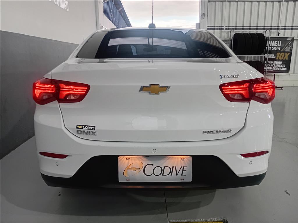 ONIX PLUS 1.0 TURBO FLEX PREMIER AUTOMÁTICO