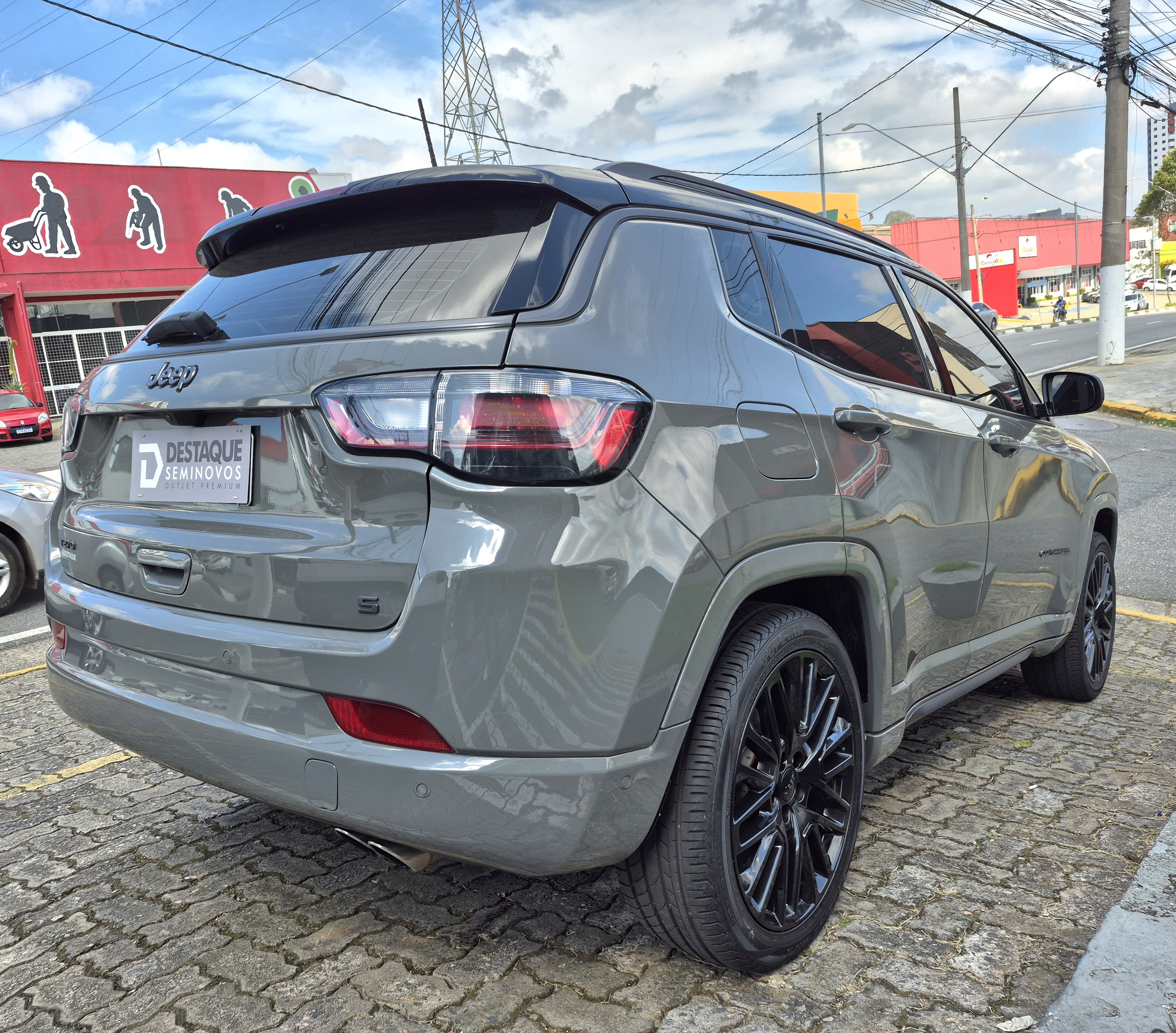 Foto ilustrativa do carro