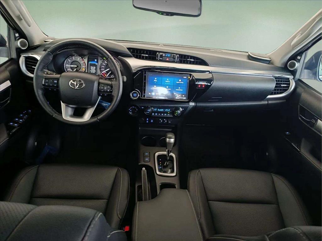 HILUX 2.8 D-4D TURBO DIESEL CD SRX PLUS 4X4 AUTOMÁTICO6