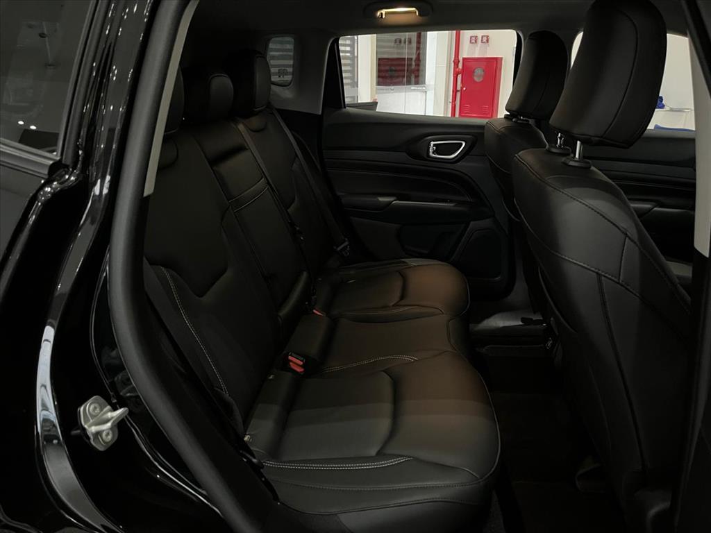 Jeep-COMPASS-1.3 T270 TURBO FLEX LONGITUDE AT6