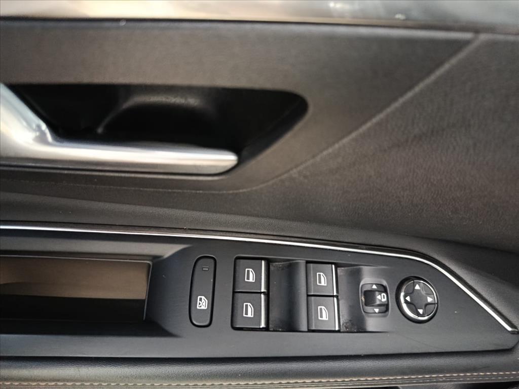 3008 1.6 16V THP GASOLINA GT PACK AUTOMÁTICO12