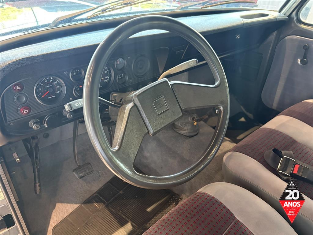 Ford-F-1000-3.9 SUPER SÉRIE 4X2 CS 8V TURBO DIESEL 2P MANUAL