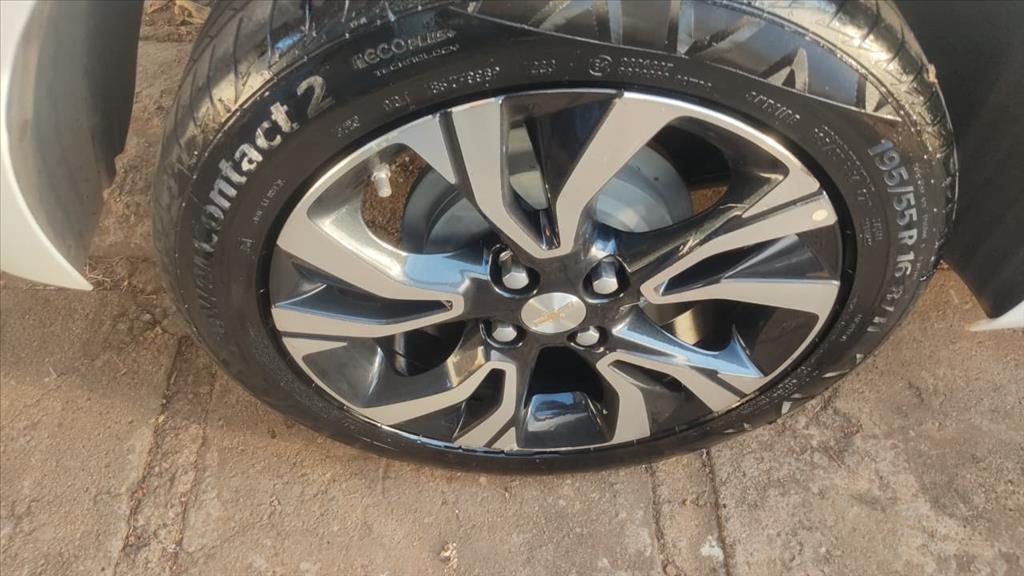 ONIX 1.0 TURBO FLEX PREMIER AUTOMÁTICO