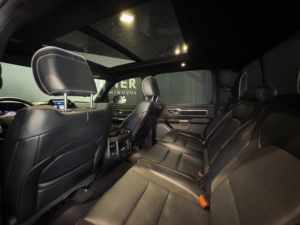 1500 3.0 HURRICANE 6 BITURBO GASOLINA LARAMIE NIGHT EDITION CD 4X4 AUTOMÁTICO9