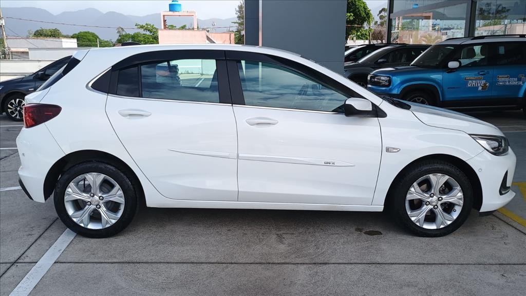ONIX 1.0 TURBO FLEX PREMIER AUTOMÁTICO2