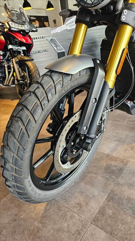 SCRAMBLER 400 X5