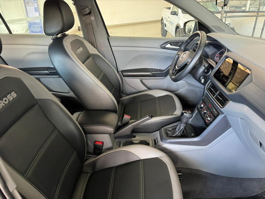 T-CROSS 1.0 200 TSI TOTAL FLEX AUTOMÁTICO9
