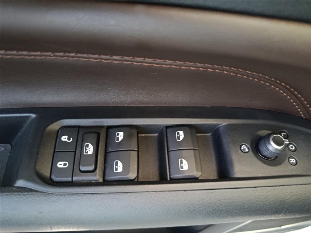 COMMANDER 2.0 TD380 TURBO DIESEL OVERLAND AT911