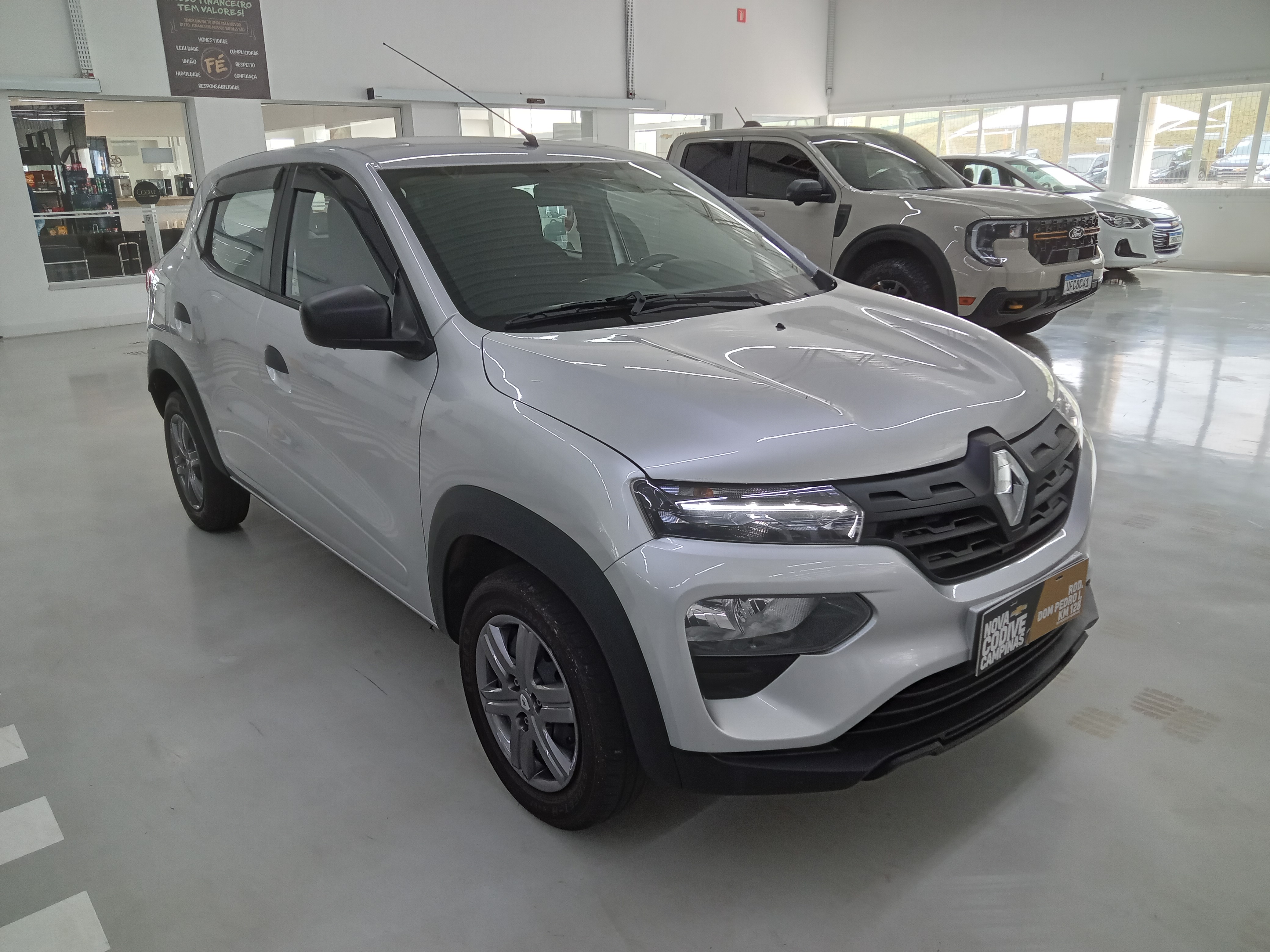 KWID 1.0 12V SCE FLEX ZEN MANUAL1