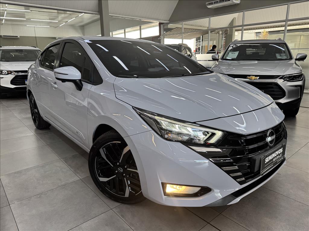 VERSA 1.6 16V FLEX EXCLUSIVE XTRONIC