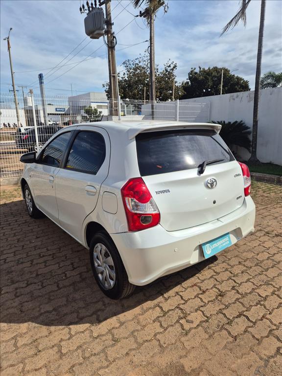 ETIOS 1.5 XS 16V FLEX 4P MANUAL17