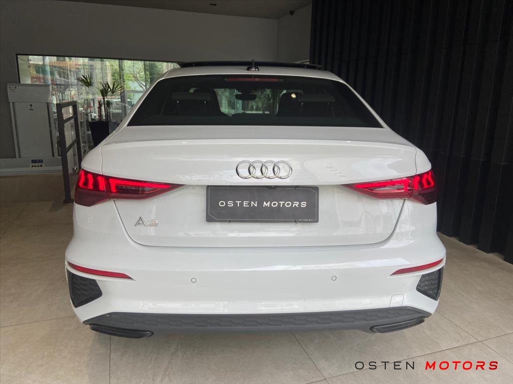 Audi-A3-2.0 40 TFSI MHEV SEDAN PERFORMANCE BLACK S-TRONIC