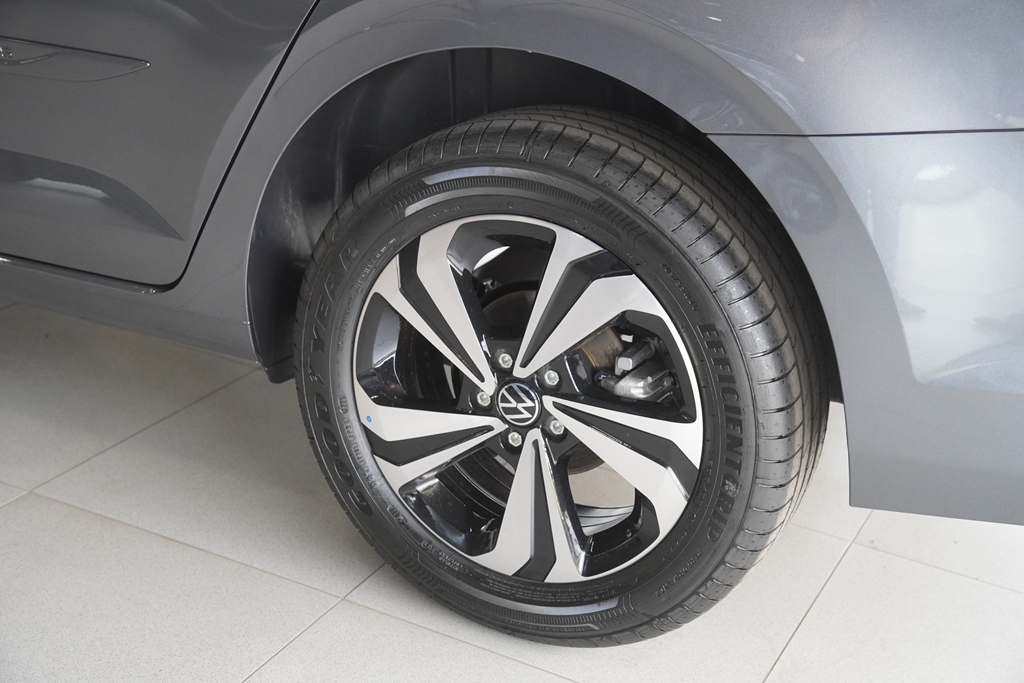 VIRTUS 1.0 200 TSI COMFORTLINE AUTOMÁTICO1