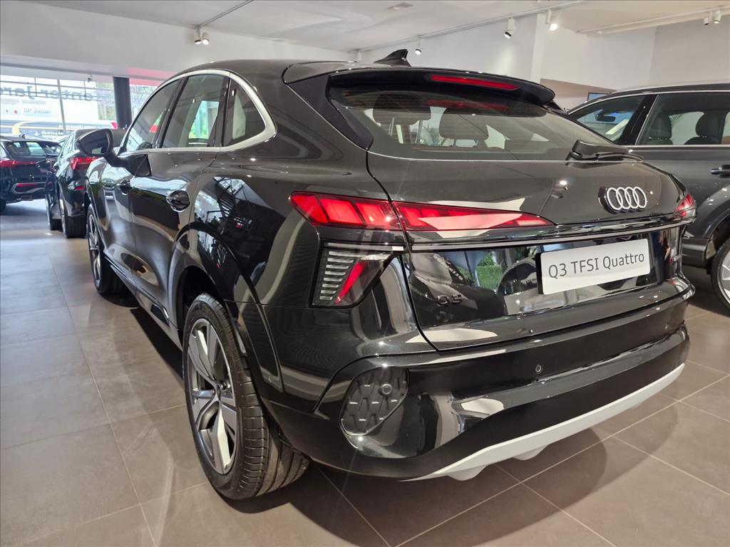 Q3 2.0 TFSI GASOLINA LAUNCH EDITION QUATTRO S TRONIC3