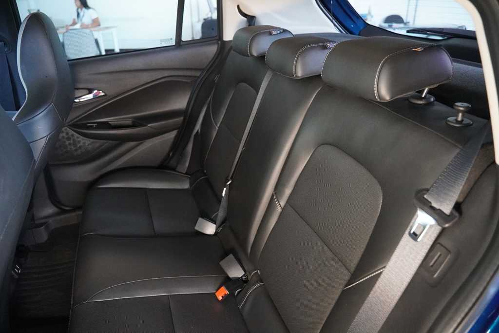 ONIX 1.0 TURBO FLEX PREMIER AUTOMÁTICO8