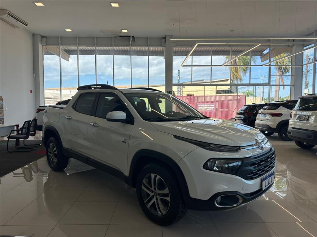 TORO 2.0 16V TURBO DIESEL FREEDOM 4WD AT9