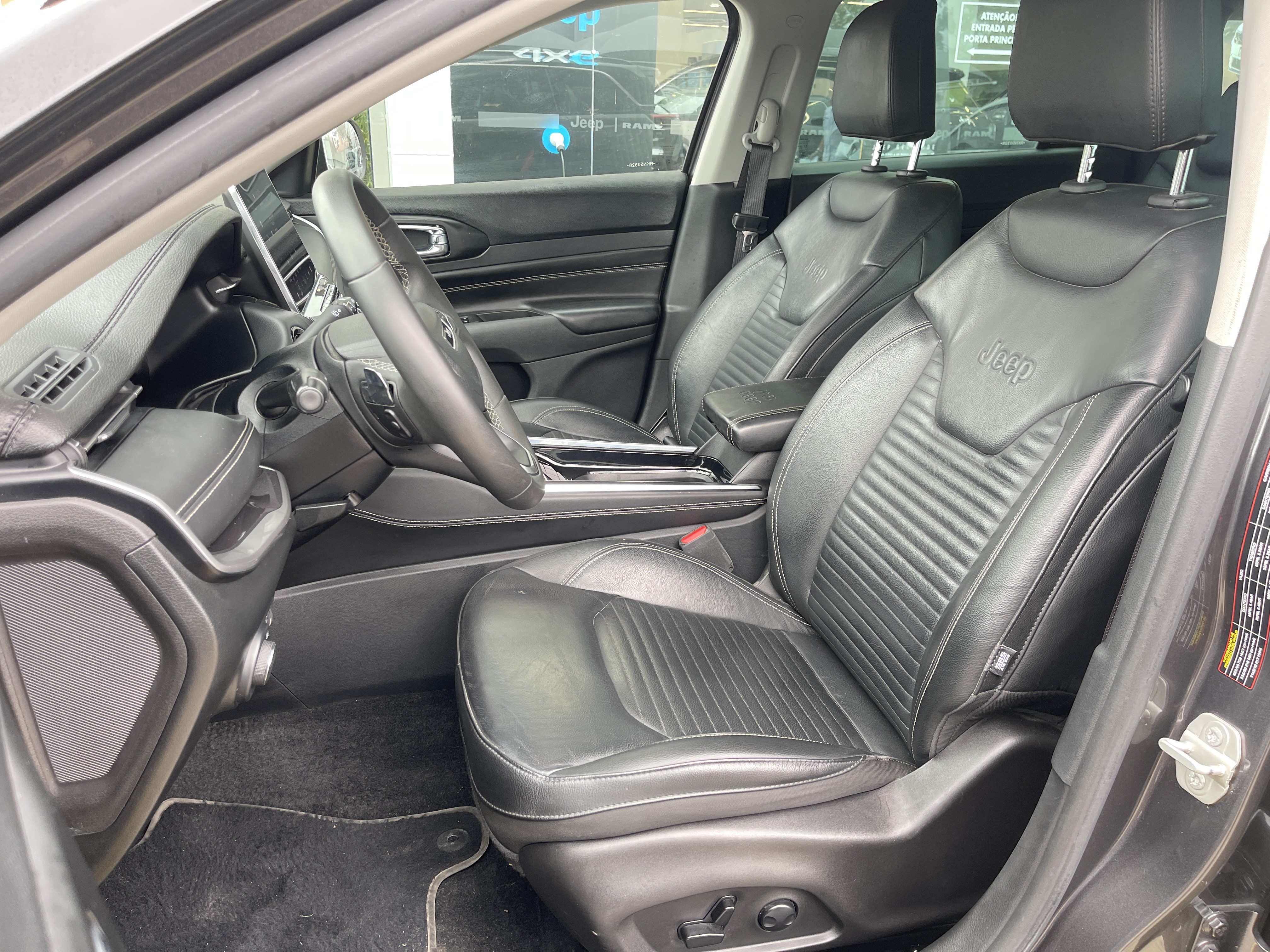 COMMANDER 1.3 T270 TURBO FLEX LONGITUDE AT68