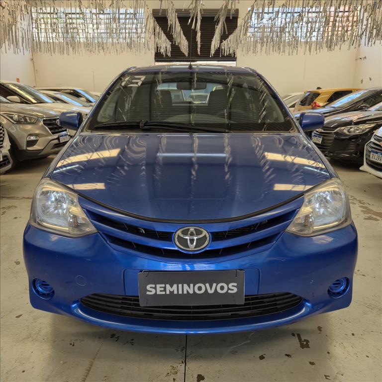 ETIOS 1.3 XS 16V FLEX 4P MANUAL1
