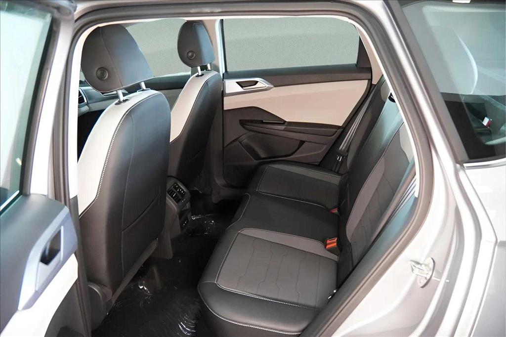 TAOS 1.4 250 TSI TOTAL FLEX COMFORTLINE AUTOMÁTICO10