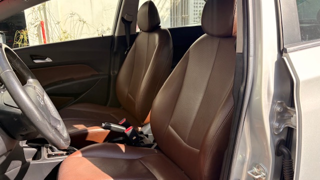 Hyundai-HB20X-1.6 16V PREMIUM FLEX 4P AUTOMÁTICO